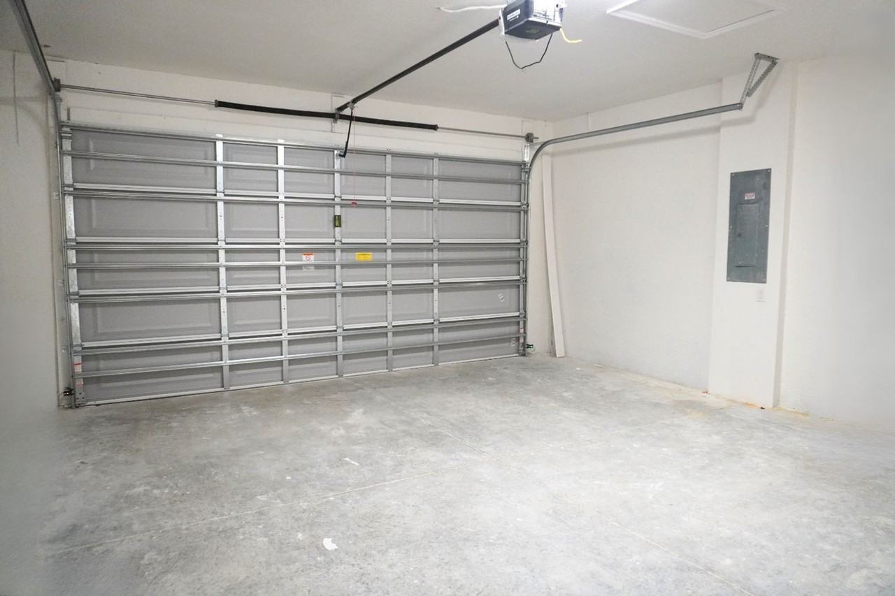 1905 Ne 2nd Ave - Photo 5 of 18