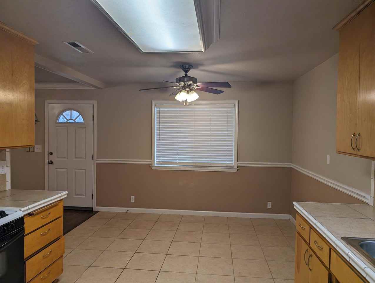 3861 Hurner Ct - Photo 5 of 20