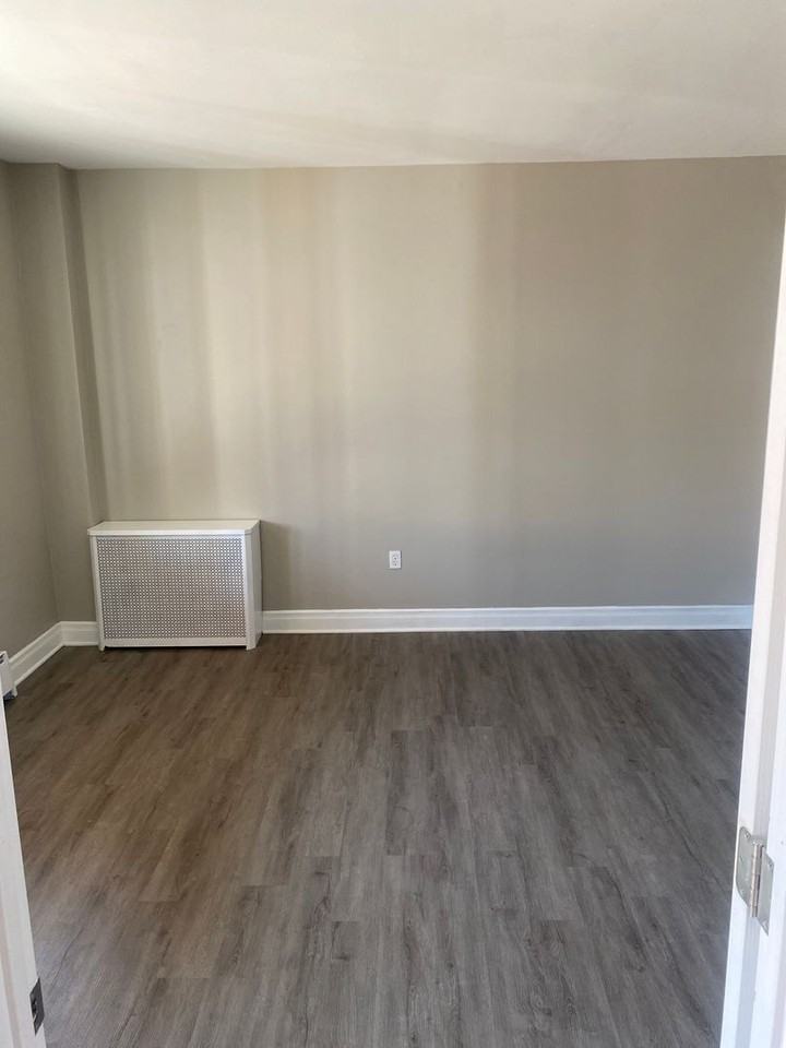 308 S HYDE Park Scranton - Photo 2 of 12