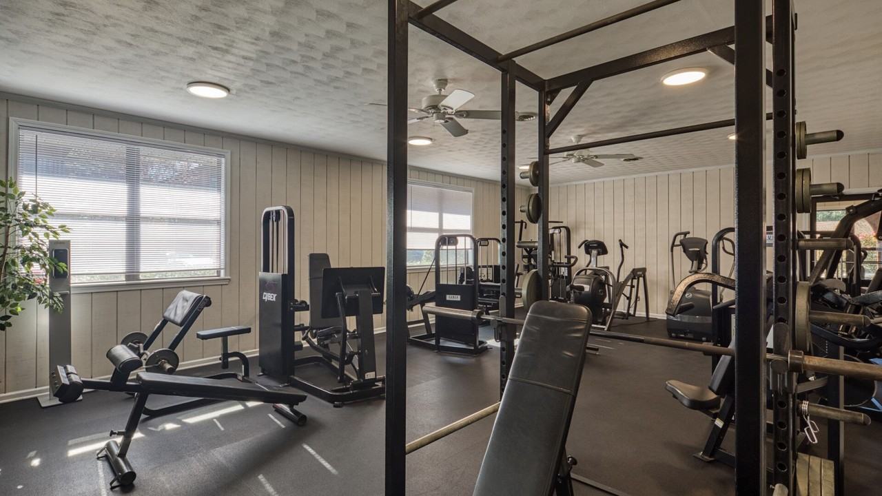 Emerald Lake - Photo 7 of 11