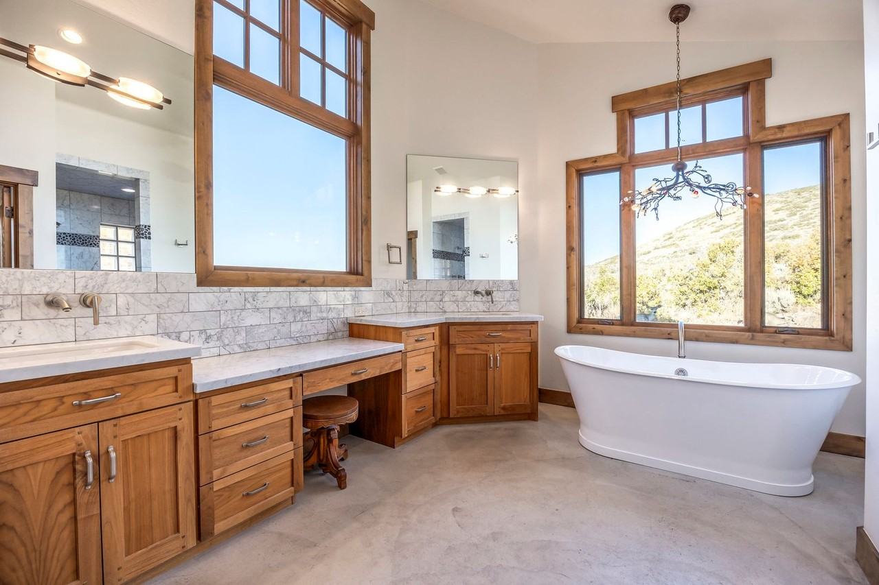 5956 N Triple Crown Trl - Photo 3 of 39