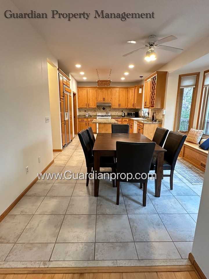 14699 Coachman Ct Ne - Photo 5 of 33