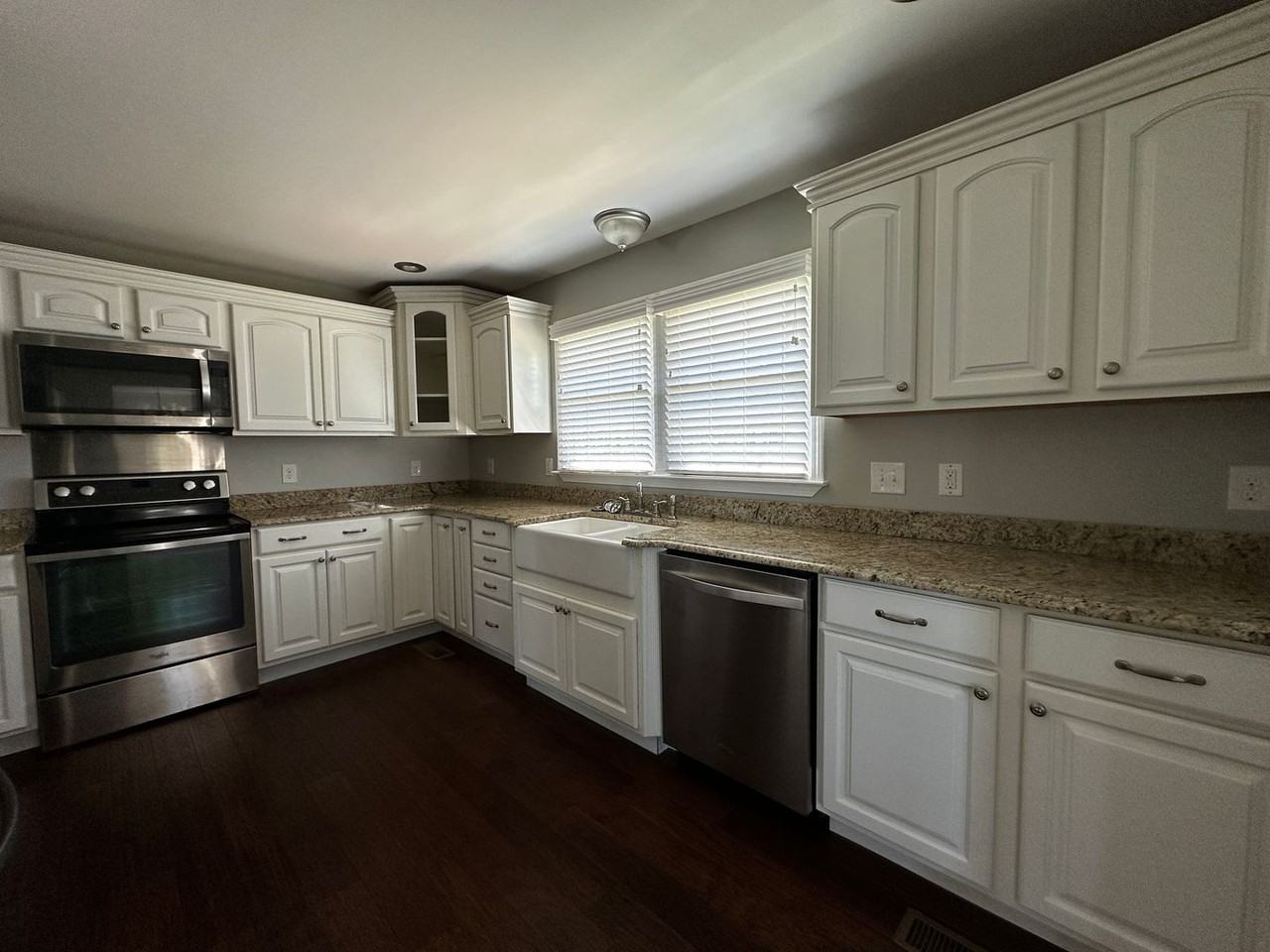 550 Jones Franklin Rd - Photo 5 of 28