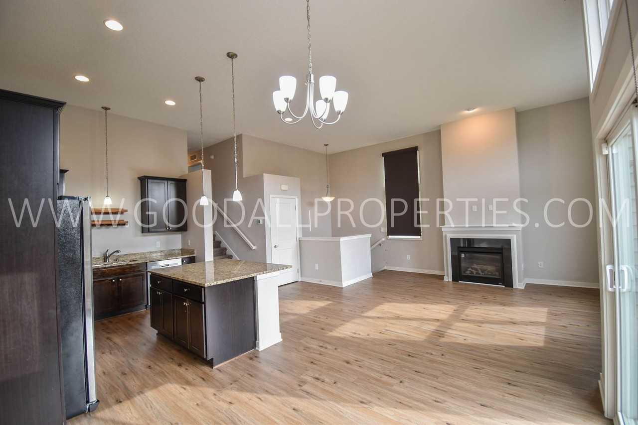 7890 Cottonwood Ln - Photo 5 of 31