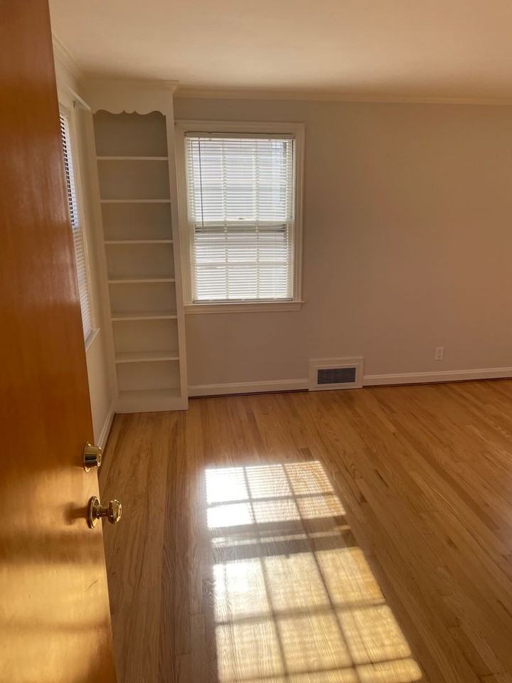 73 Maplewood Ave - Photo 2 of 10