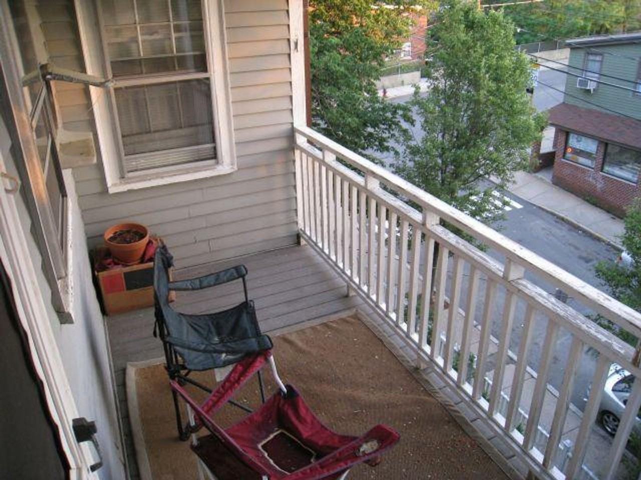 279 Washington Street - Photo 5 of 13