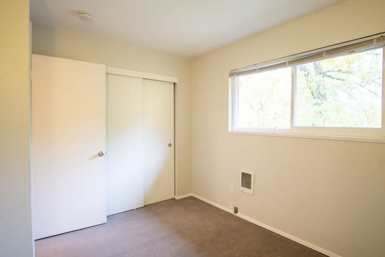 3506 Se 15th Ave #5 - Photo 7 of 14