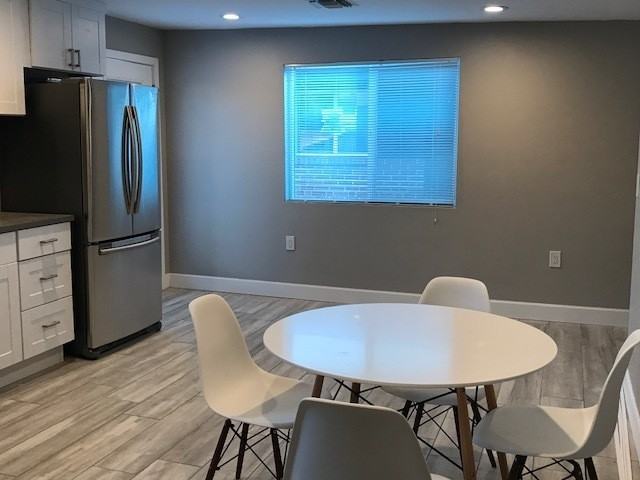 244 N Harris Ave #B - Photo 3 of 8