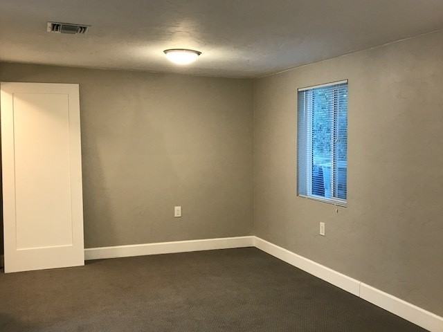 244 N Harris Ave #B - Photo 4 of 8