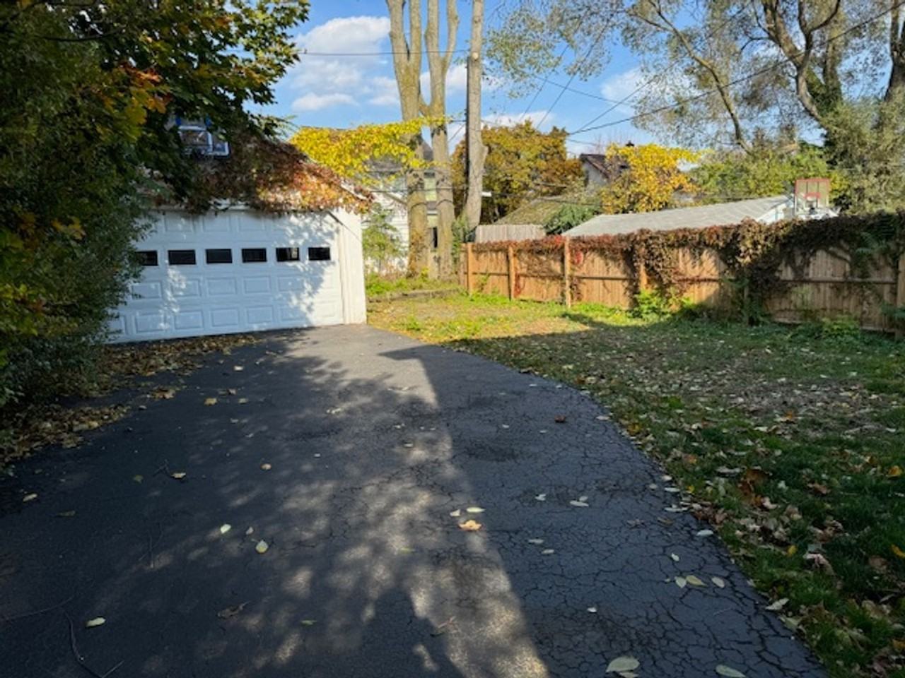 244 Westchester Ave - Photo 2 of 24