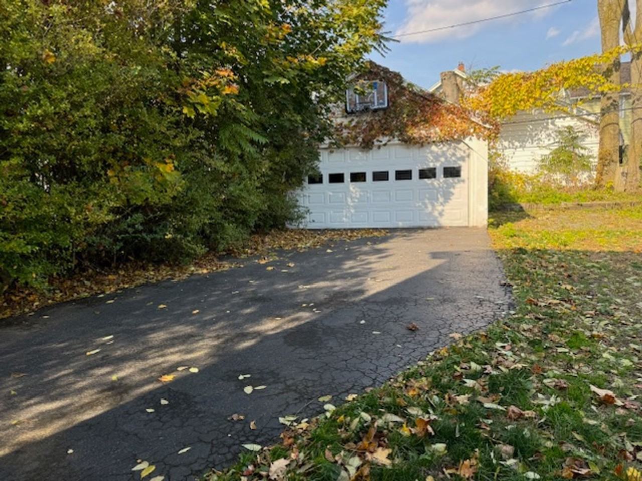 244 Westchester Ave - Photo 3 of 24