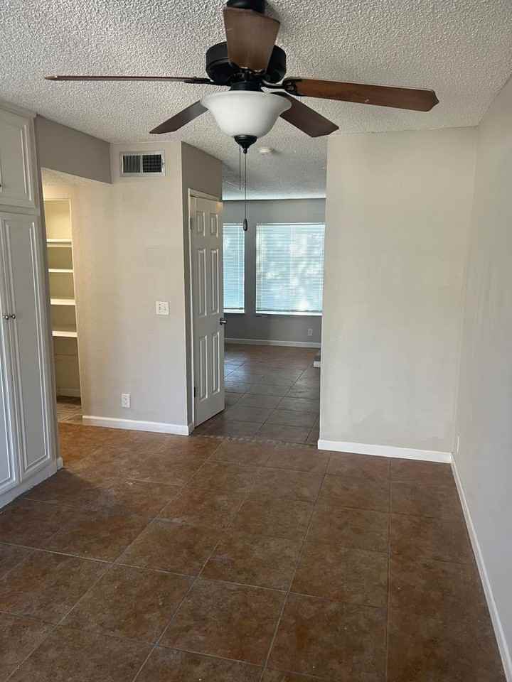 3503 Mercury St #B - Photo 3 of 25