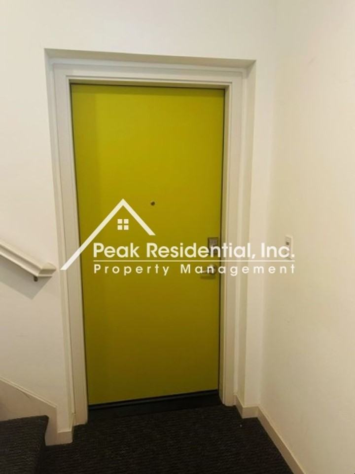 437 Lug Ln - Photo 5 of 18