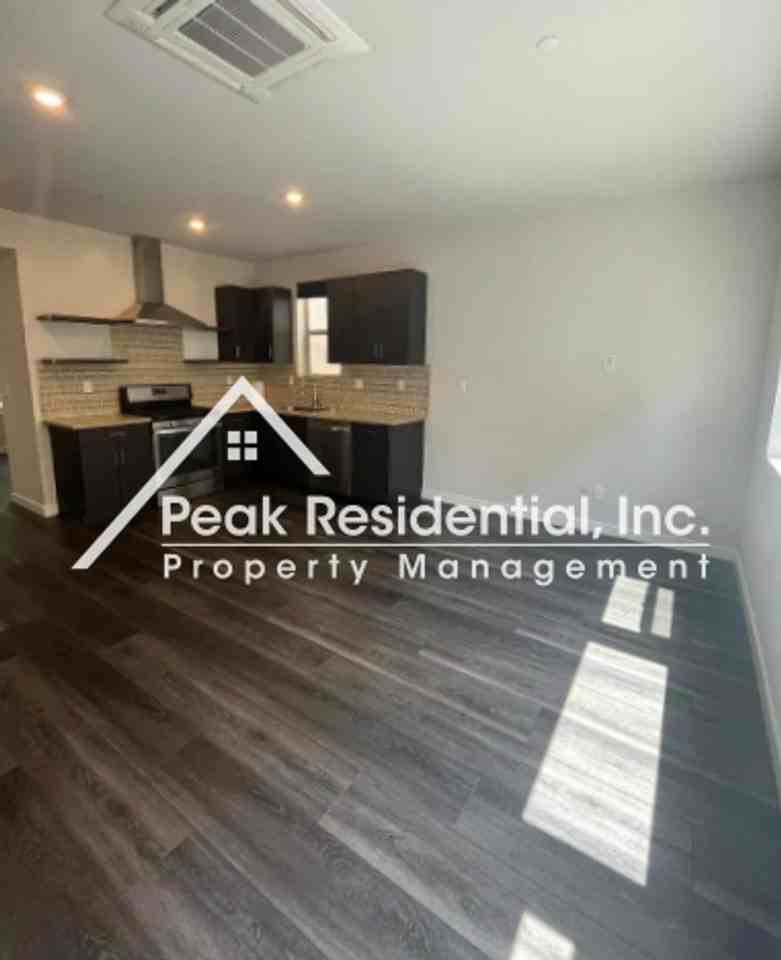 437 Lug Ln - Photo 7 of 18