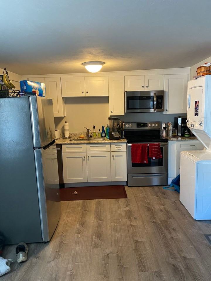 724 Nw 3rd Ave - Photo 3 of 10