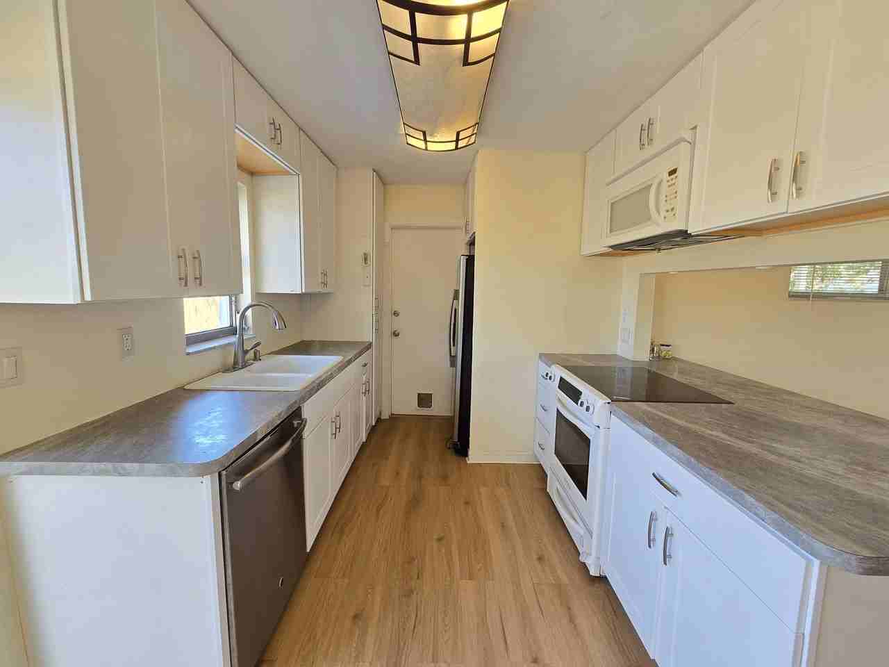 6040 Colonial Dr - Photo 7 of 18