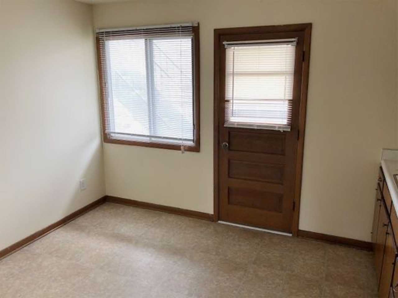 2401 Rocklyn Drive & 6820 Holcomb Avenue - Photo 6 of 21