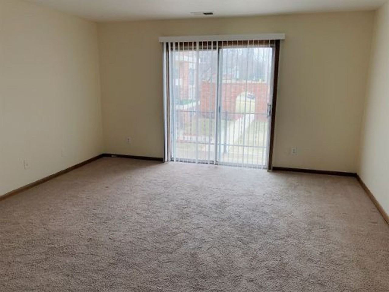 2401 Rocklyn Drive & 6820 Holcomb Avenue - Photo 7 of 21