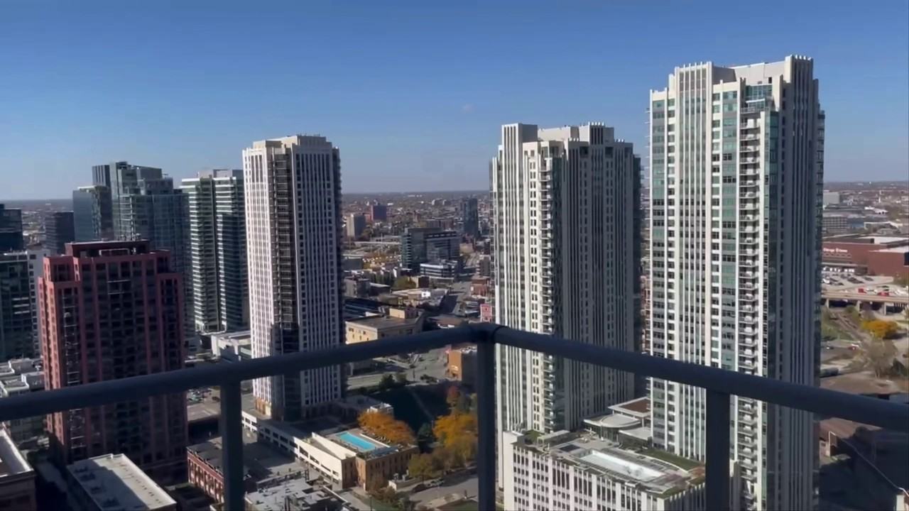 479 N Canal St #2810 - Photo 6 of 32