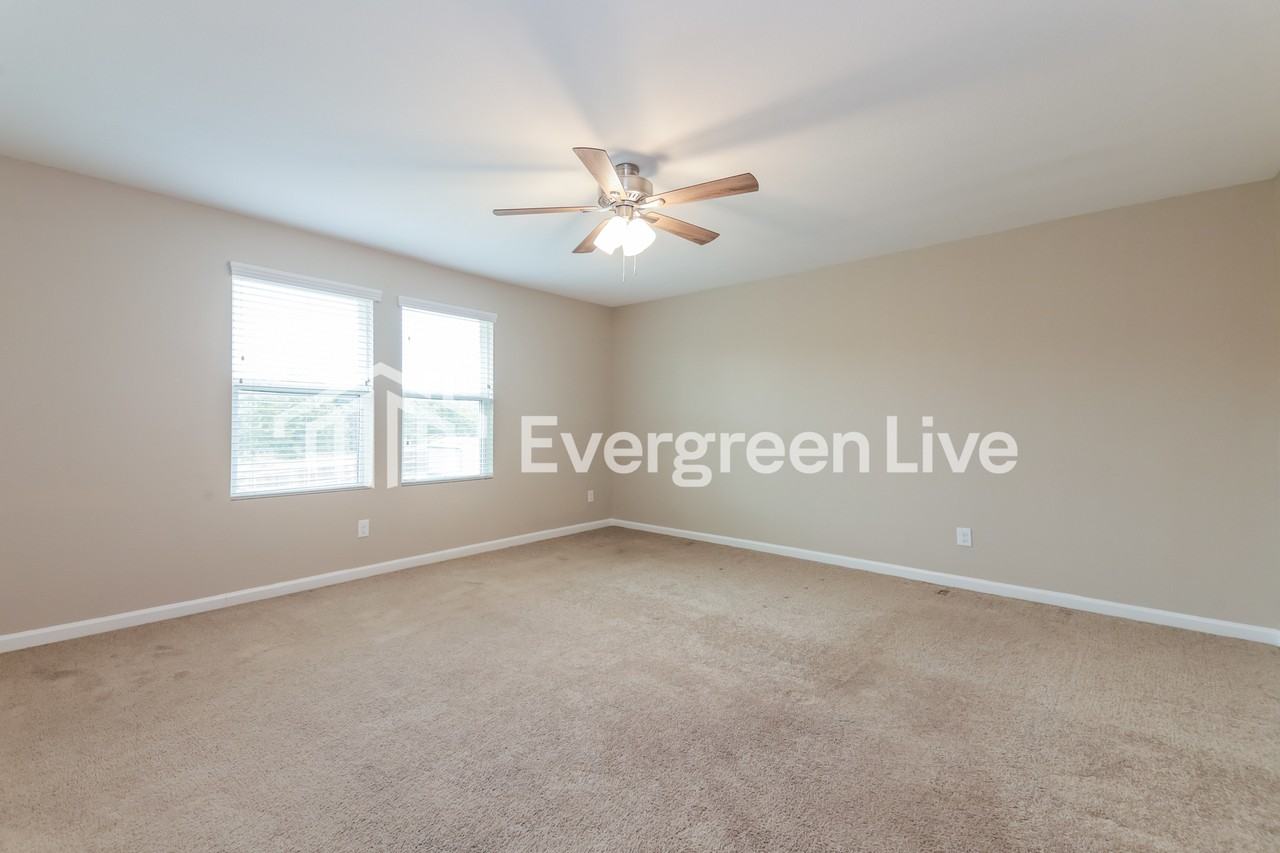 425 Stone Creek Boulevard - Photo 7 of 13