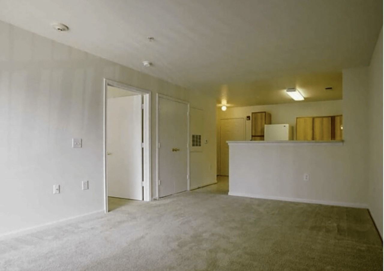 The Oaks - Photo 4 of 5