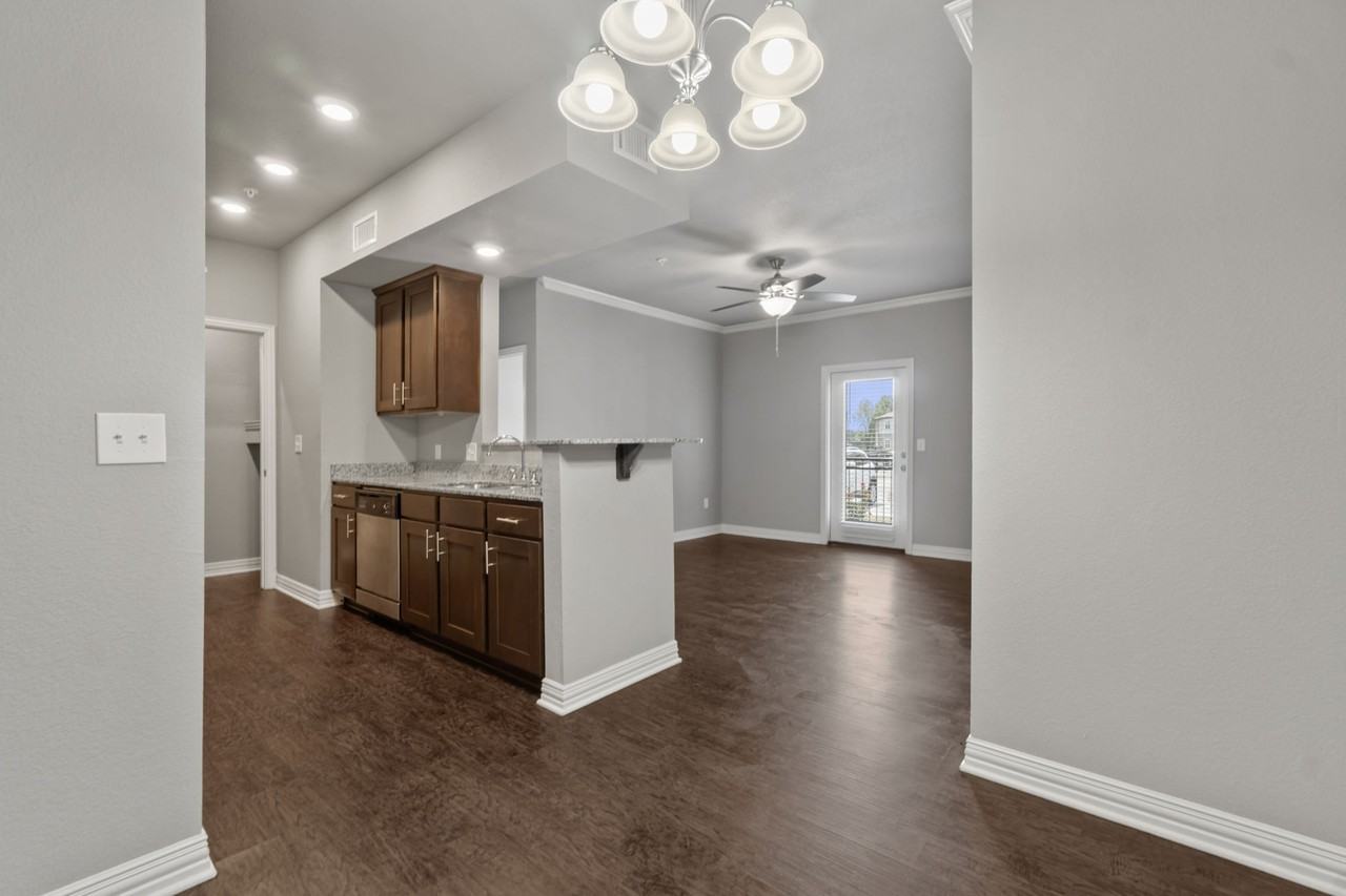 PINE CREEK - Photo 5 of 40