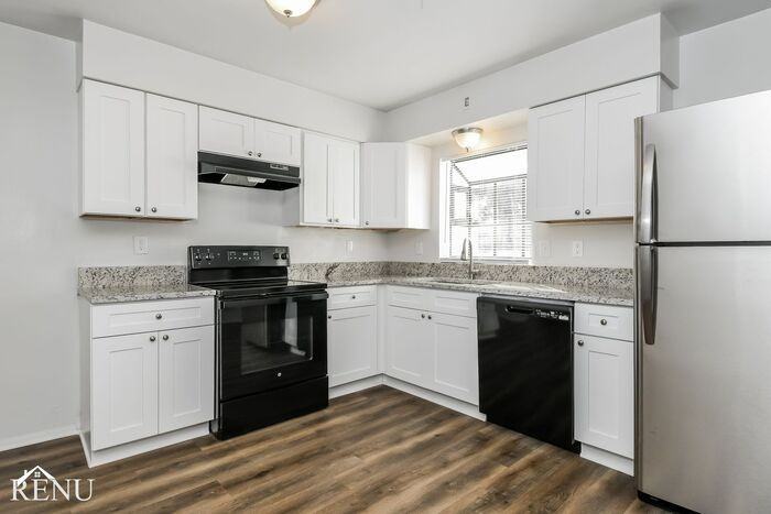 1912 Hinckley Rd - Photo 3 of 17