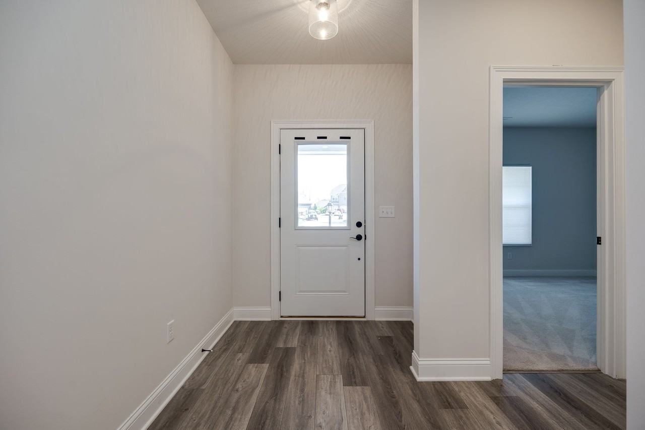 2802 Greenridge Cir #NA - Photo 5 of 41