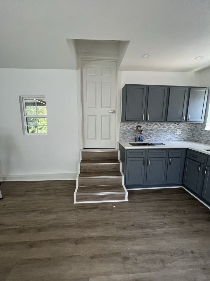 2801 Nw 35th St #NA - Photo 3 of 8