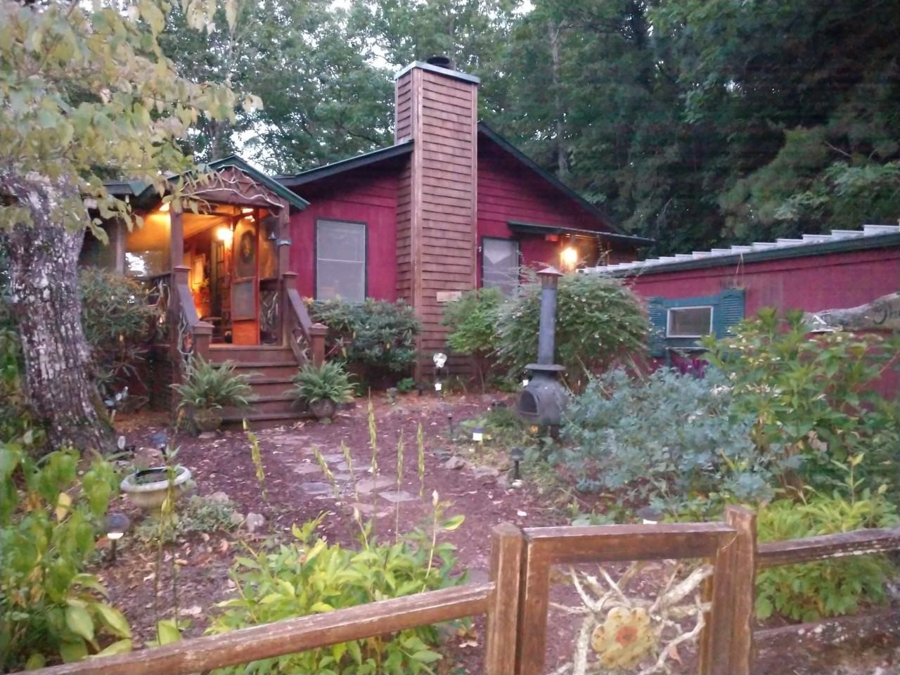 549 Chestnut Mountain Dr #NA - Photo 2 of 36