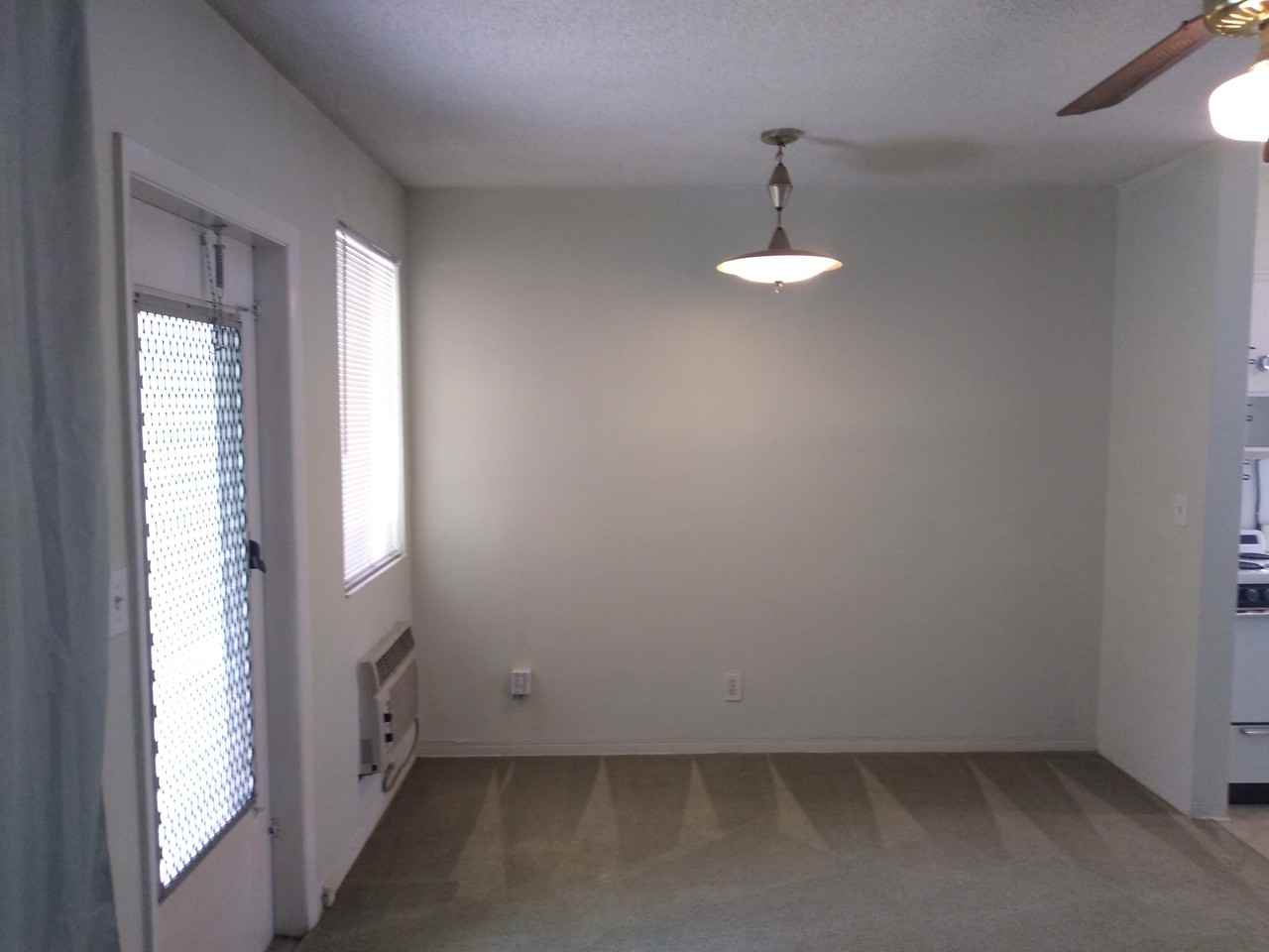 1524 Se 2nd St #4 - Photo 5 of 24