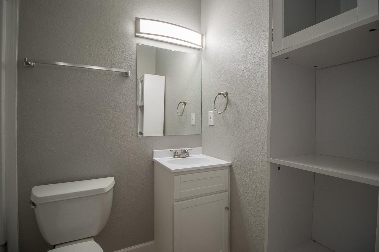 339 Park Row Avenue 5-8 - Photo 7 of 10