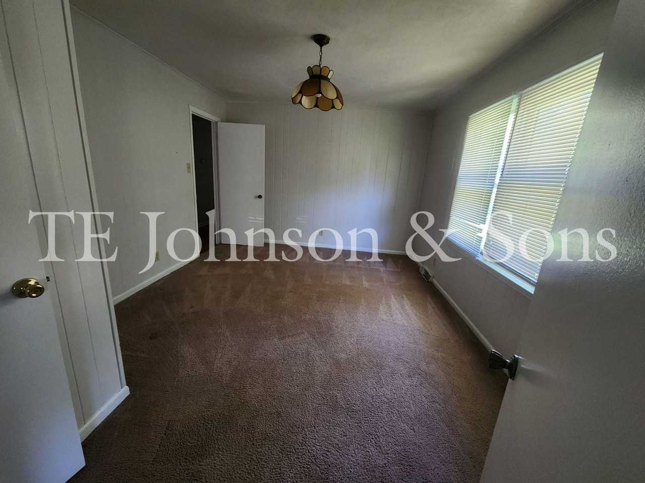 3501 Fieldstone Dr - Photo 6 of 18