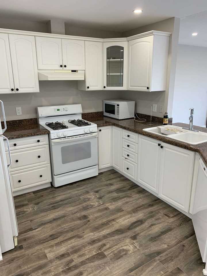 73 Logan Crt - Photo 3 of 14