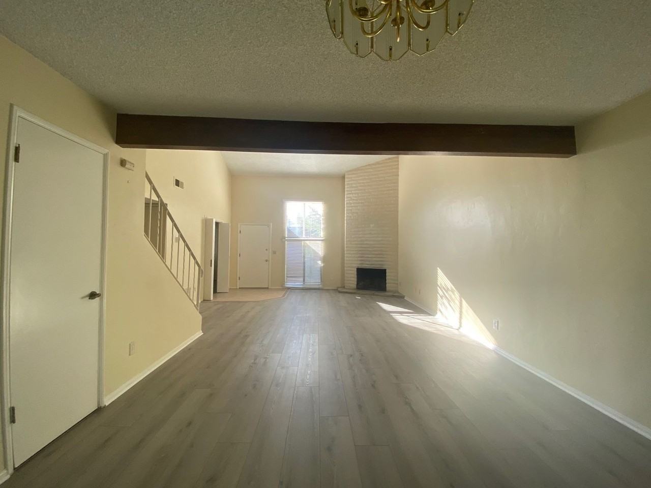 4645 Brentwood Ln - Photo 3 of 50
