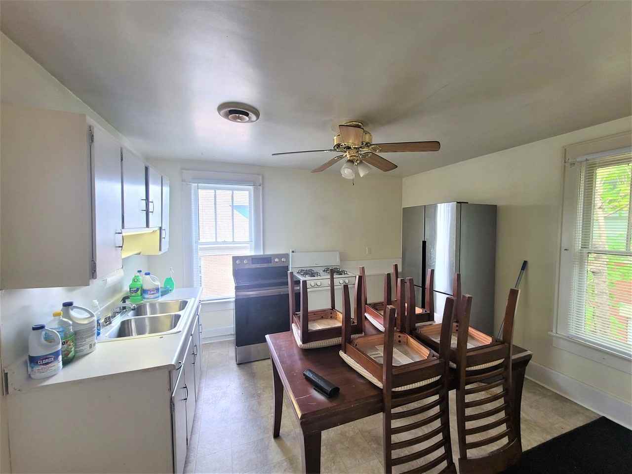 301 Euclid / 429 Park - Photo 3 of 8