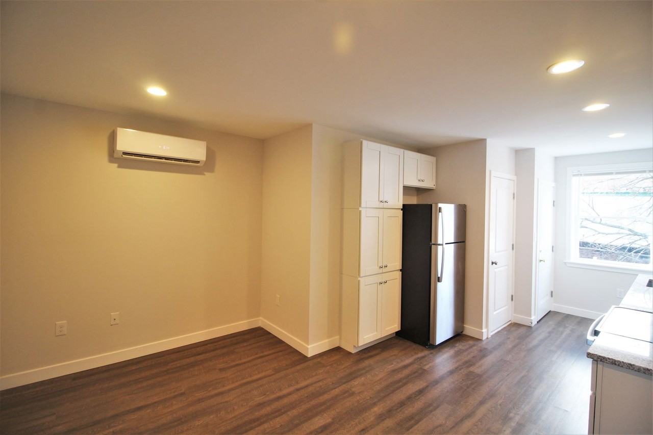 2604 Maryland Ave - Photo 2 of 13