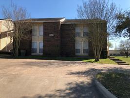 featured image of 2600 Pecan Knoll St
