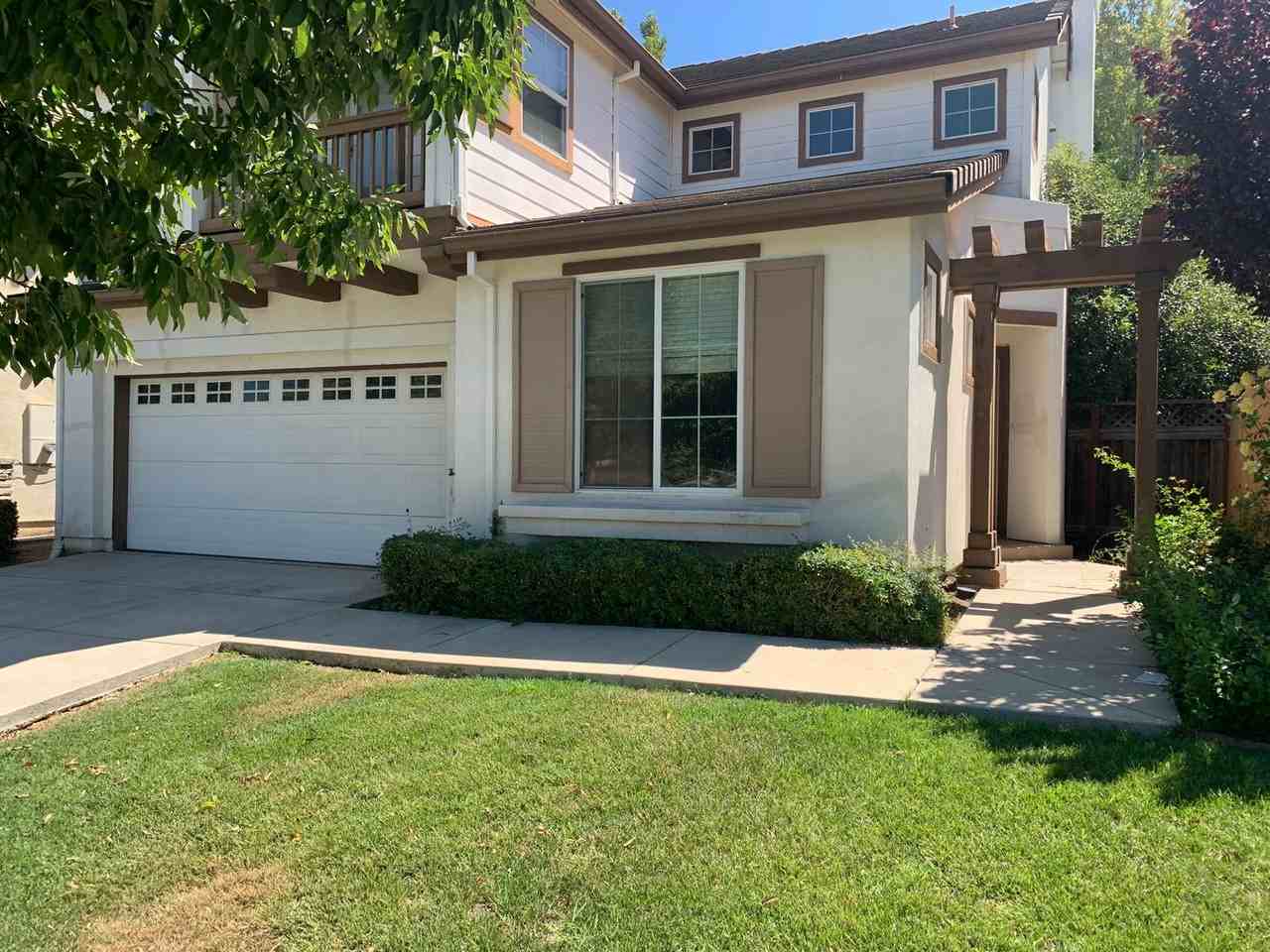 1338 Tiffany Dr - Photo 2 of 21