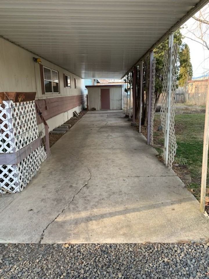 599 East Ash Street - Photo 3 of 13