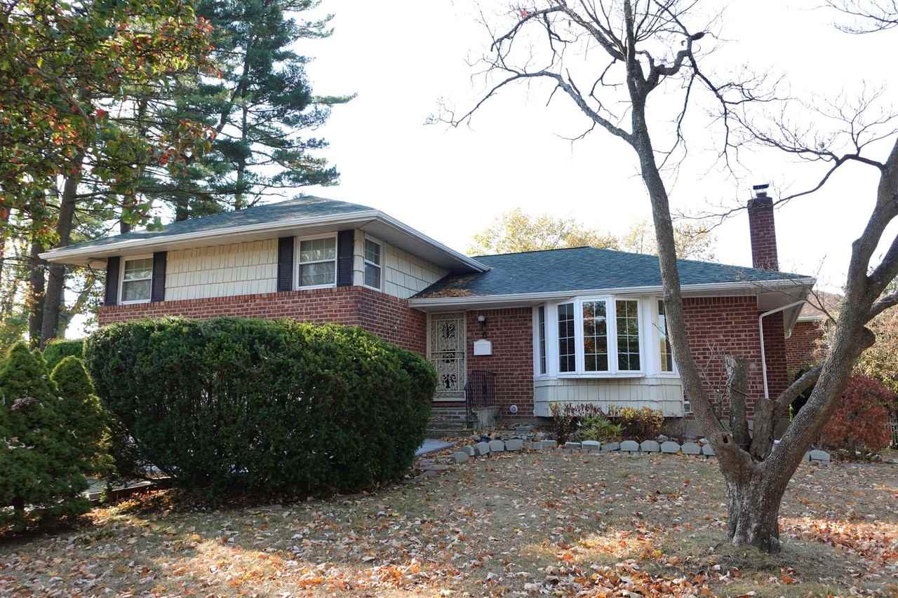 6 Oakdale Dr - Photo 2 of 14