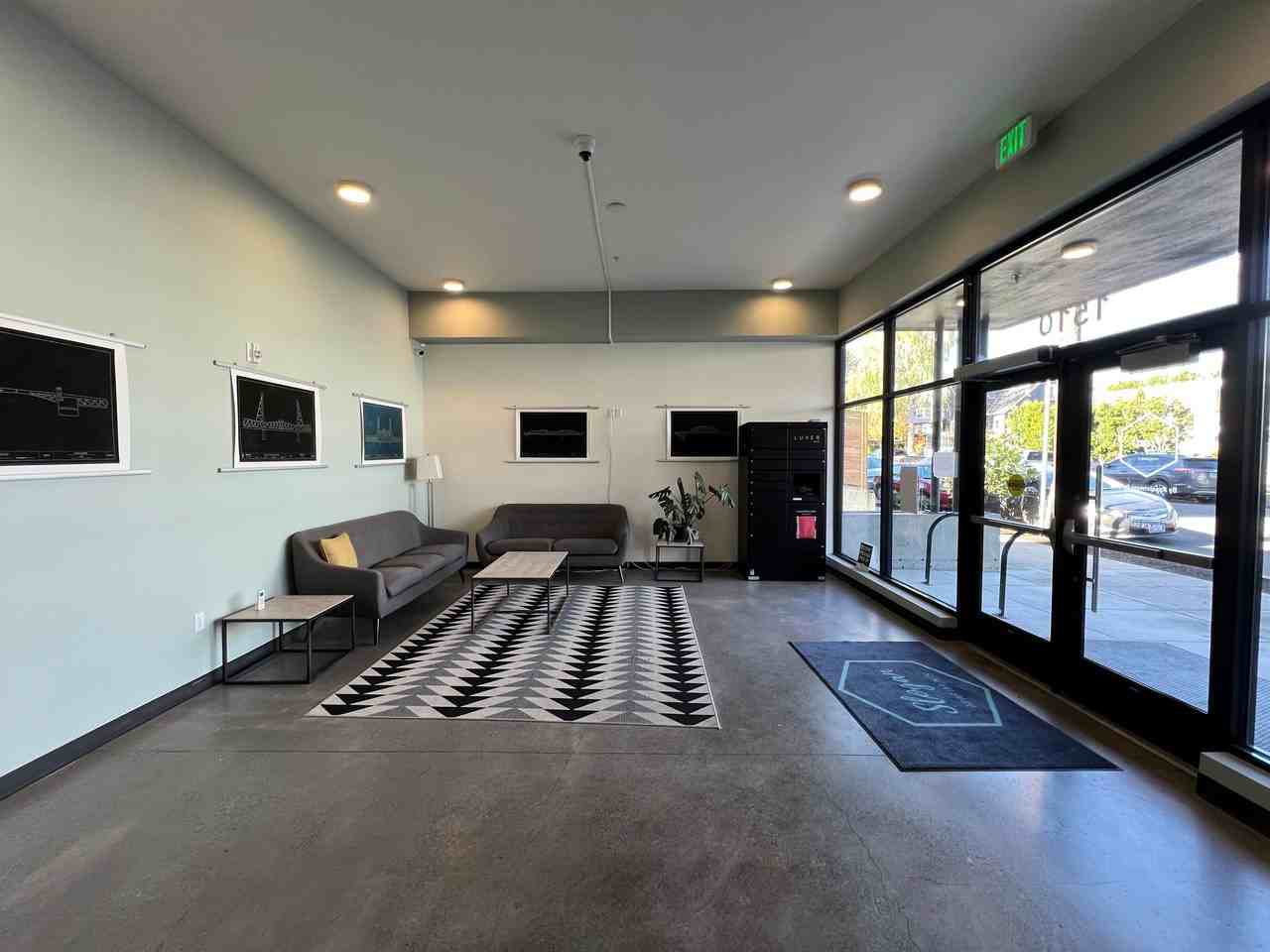 Slogan Apartments - Photo 6 of 9