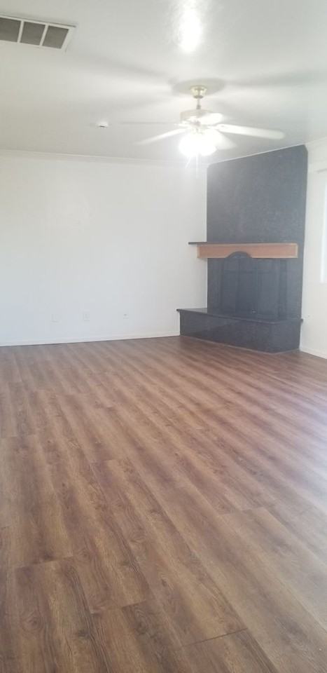 2511 Agate St - Photo 3 of 14