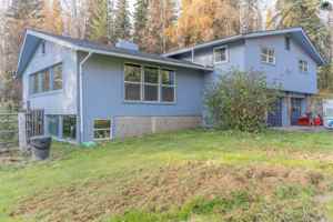 featured image of 1893 Woodbine Dr
