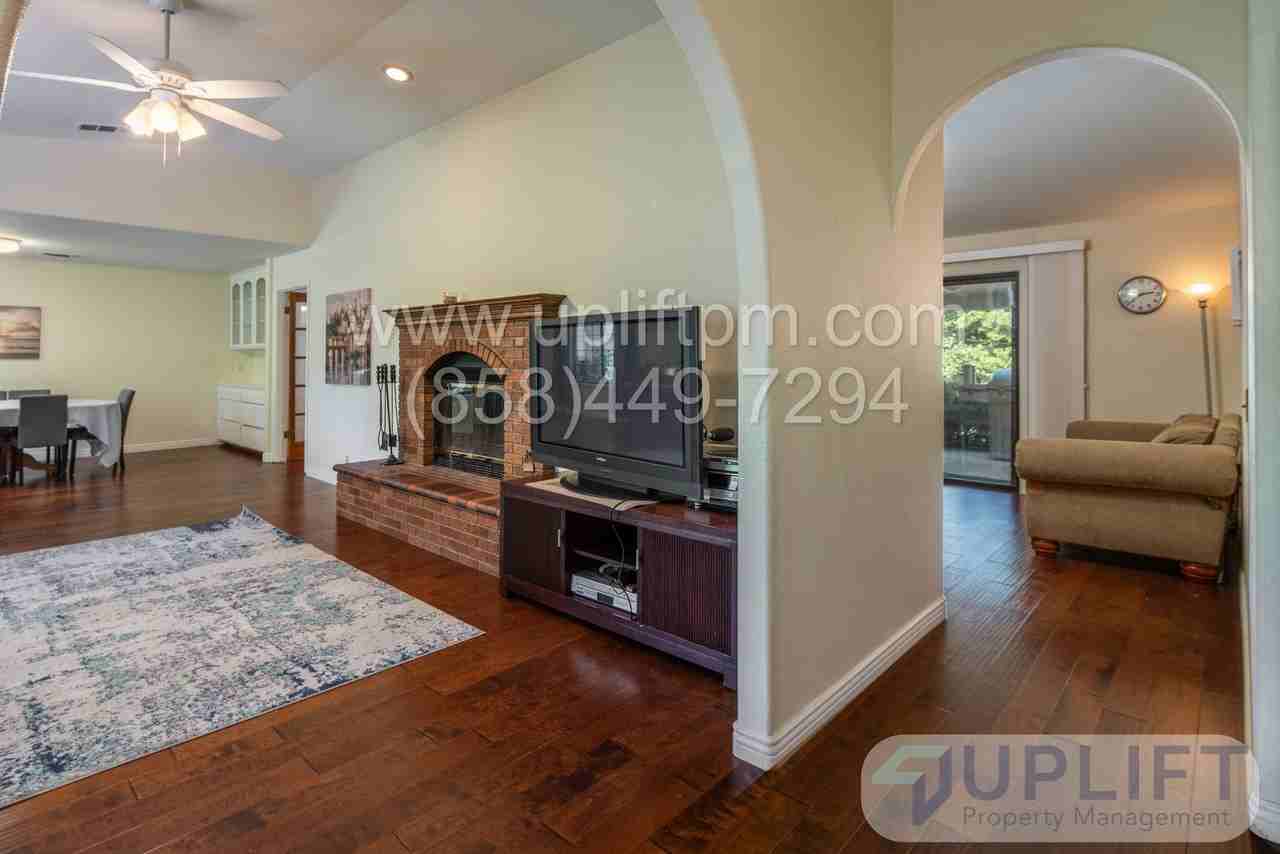 15751 Rainbird Rd - Photo 3 of 28