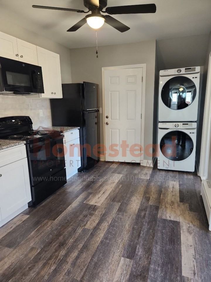 17 E Elm St - Photo 4 of 17