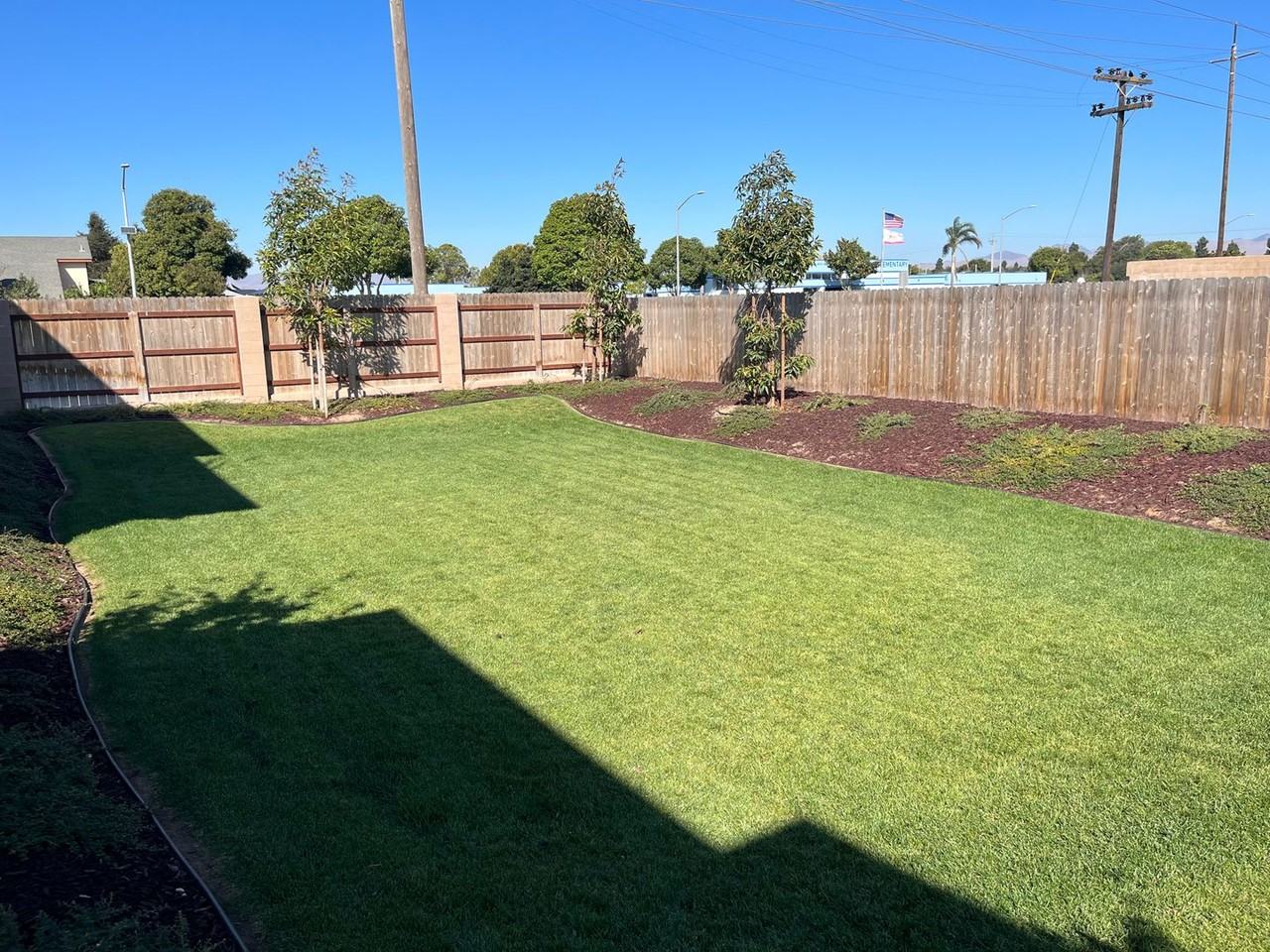 575 E Newlove Dr - Photo 2 of 19