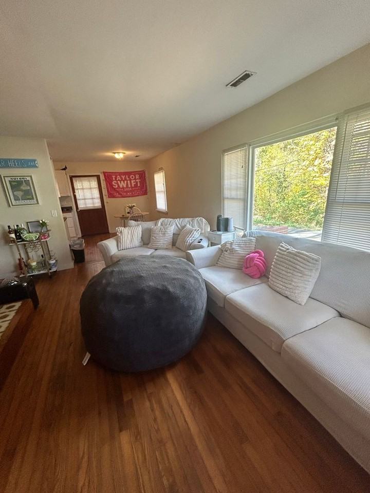 117 Greene St - Photo 2 of 9