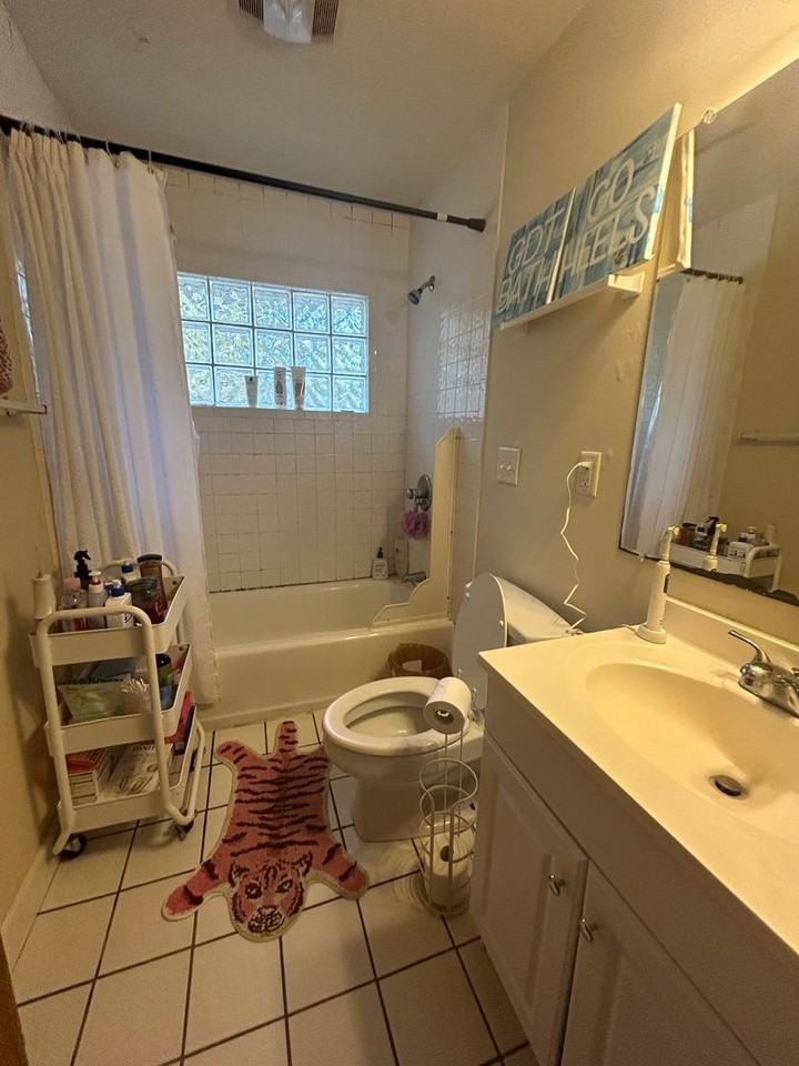 117 Greene St - Photo 6 of 9