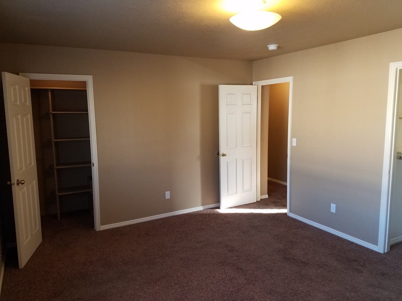 1063 E 600 S - Photo 6 of 23